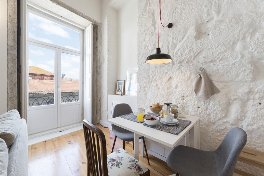 Lovelystay - Cativo Mezzanine Studio Porto Bagian luar foto