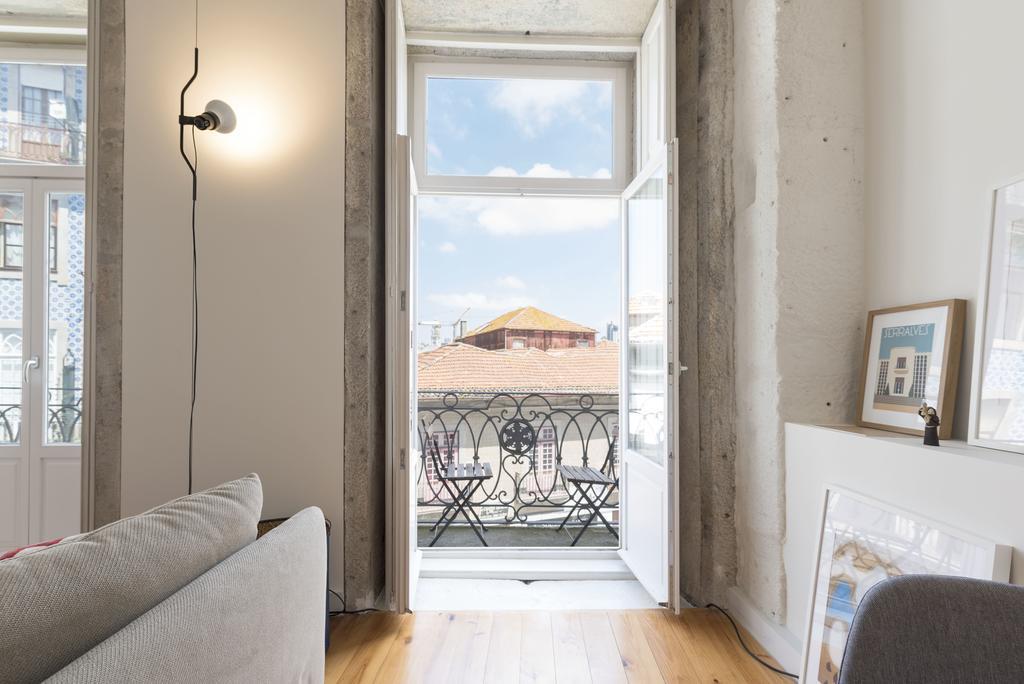Lovelystay - Cativo Mezzanine Studio Porto Bagian luar foto